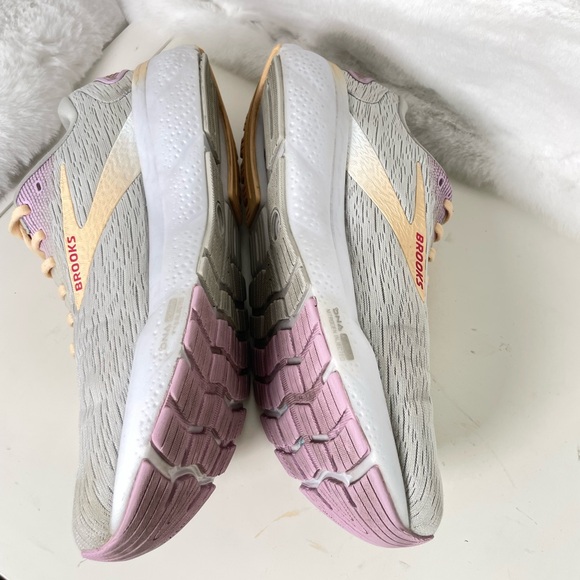 Sold out - Picture 5 of 7